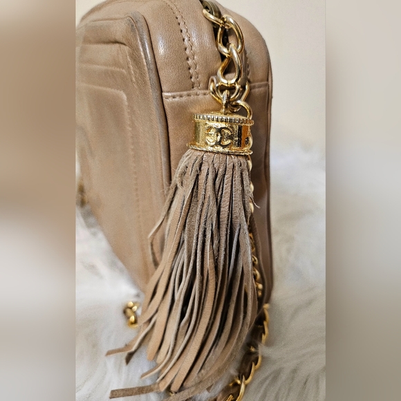 🐻 Chanel Camera Bag 🐻 - Picture 8 of 13